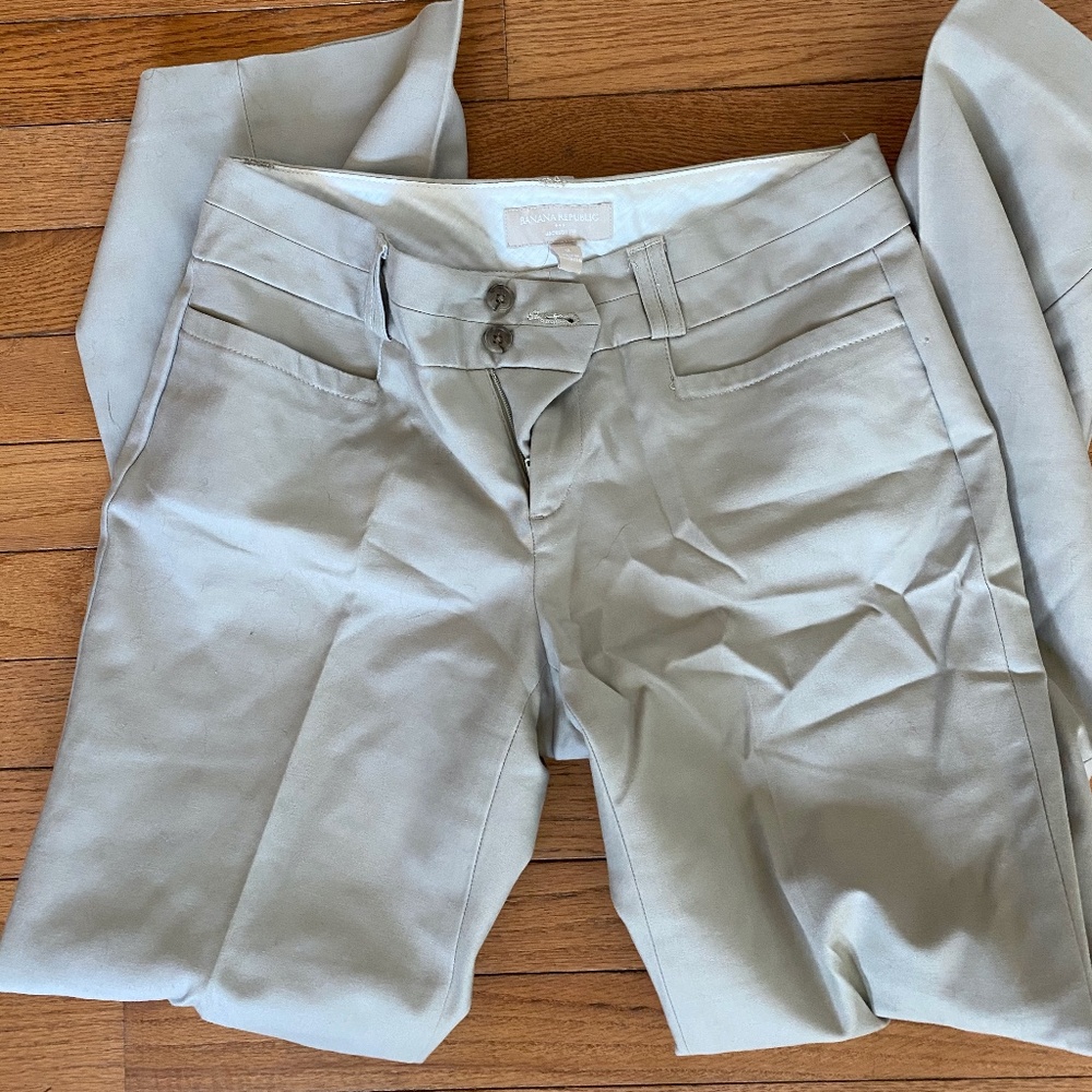 Banana Republic Jackson Fit Cream - Petite 2